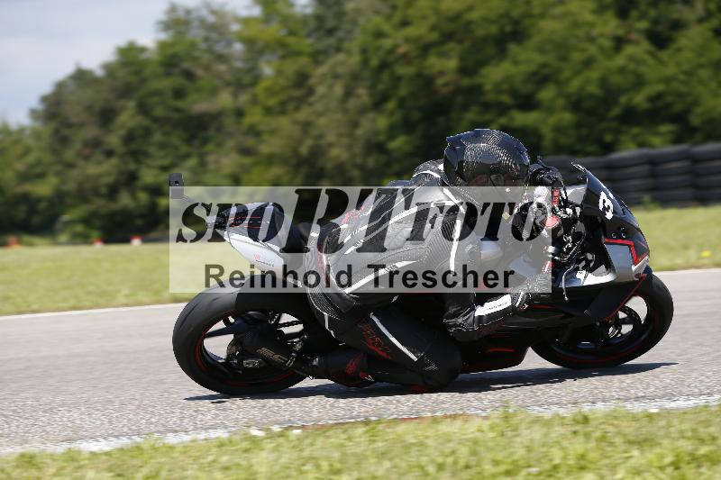 /Archiv-2024/29 12.06.2024 MOTO.CH Track Day ADR/Gruppe gelb/33